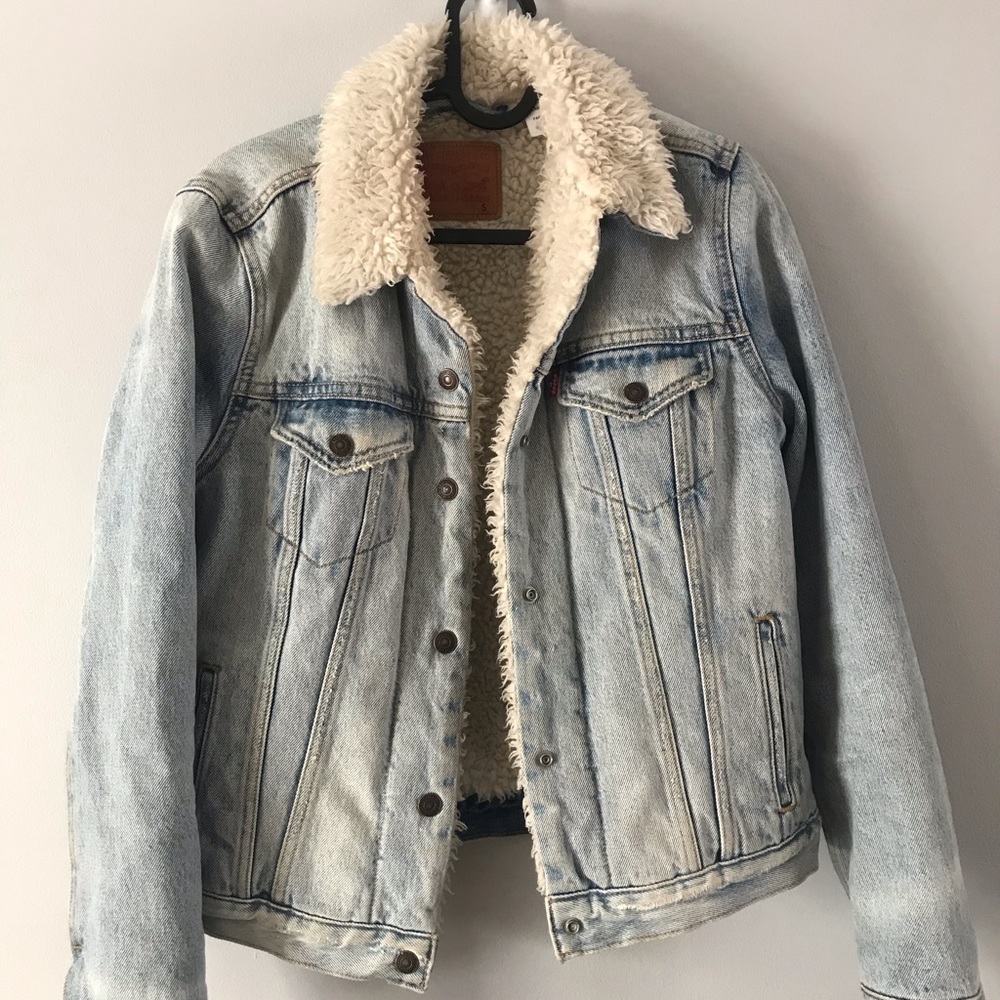 Women’s small Levi’s denim Sherpa jacket - Picture 1 of 3